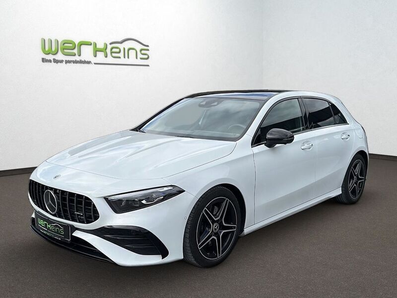 Digitalweiss (metallic) Gebraucht 2023 Mercedes A220 AMG Line Premium Plus Kleinwagen | 35.950 € (Fairer Preis) - Bild 1/4