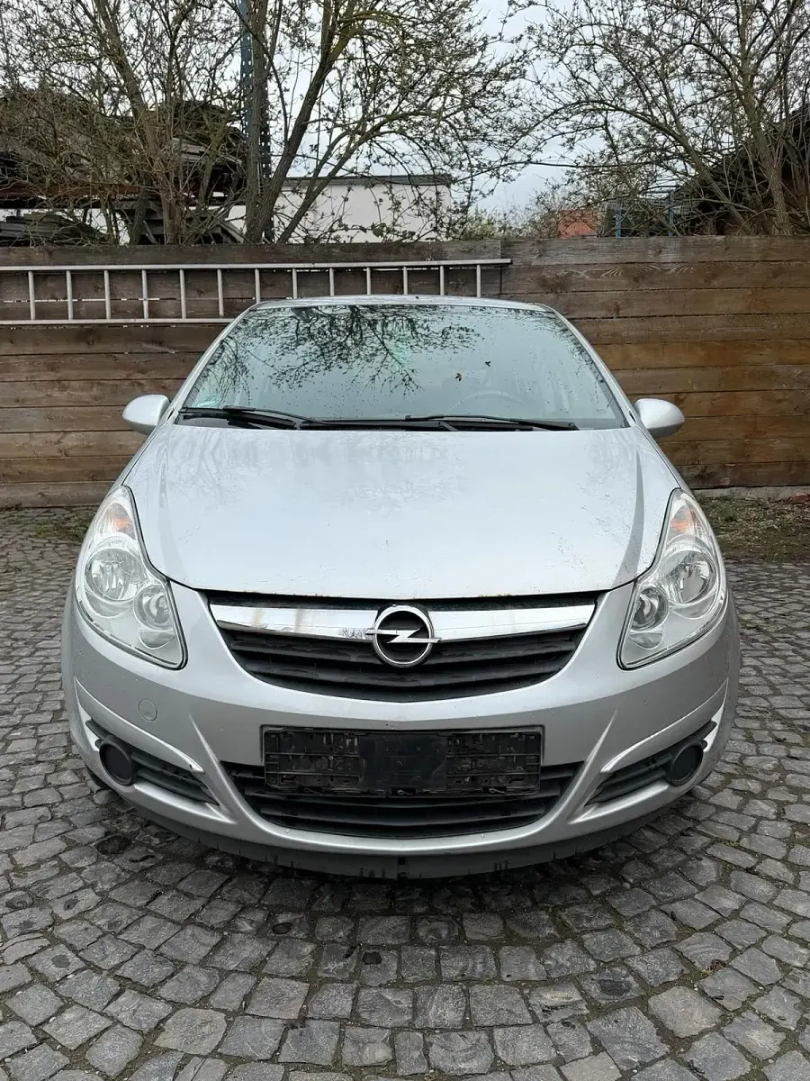Gebraucht Opel Corsa Edition 60 PS (44 kW) 2008 Silber Kleinwagen