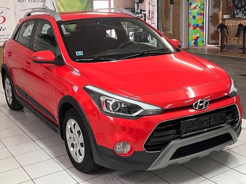 Gebraucht Hyundai i20 Active 101 PS (74 kW) 2018 Orange Limousine