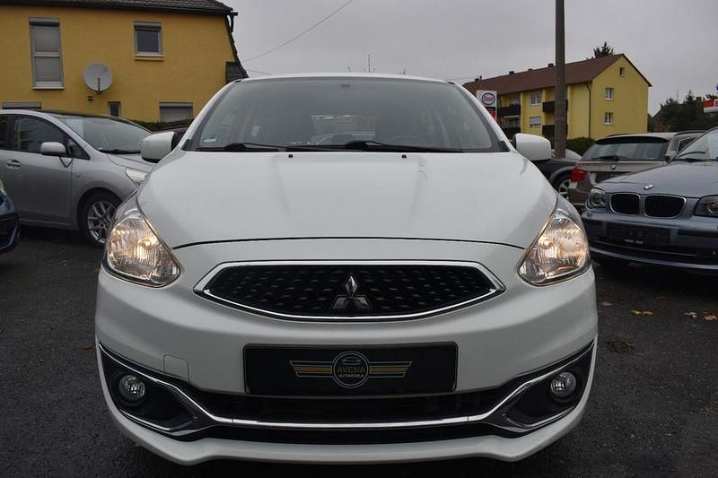 Gebraucht Mitsubishi Space Star Edition 71 PS (52 kW) 2017 Weiß Limousine