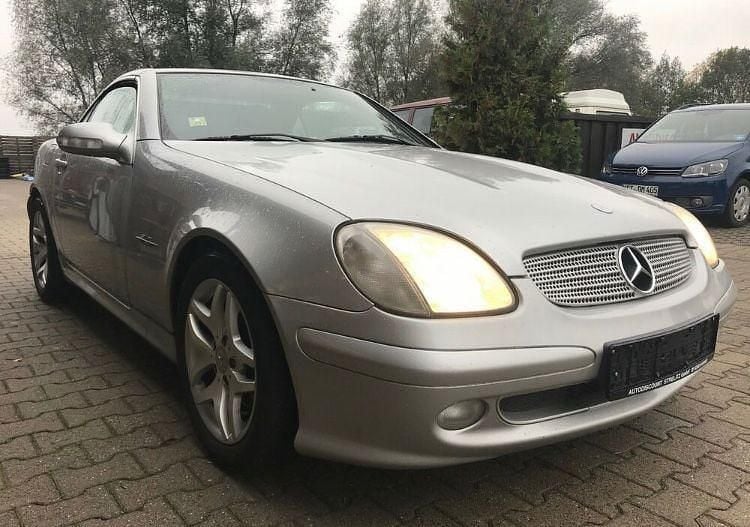 Silber Gebraucht 2003 Mercedes SLK200 Edition Cabrio | 5.700 € (Etwas zu teuer) - Bild 1/4