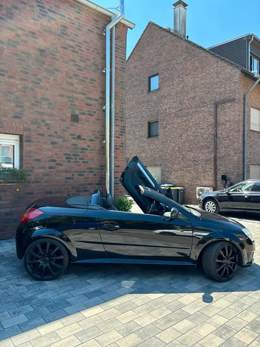 Gebraucht Opel Tigra 125 PS (91 kW) 2007 Schwarz Cabrio