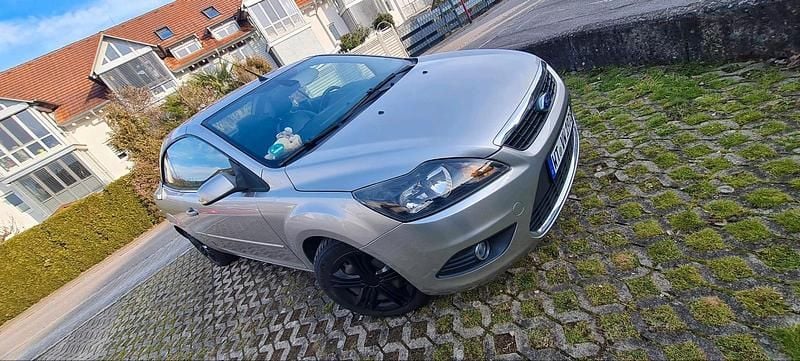 Gebraucht Ford Focus Cabriolet 145 PS (106 kW) 2010 Silber Cabrio