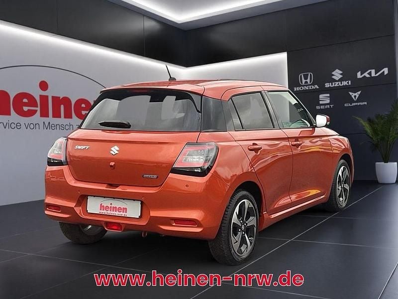 Gebraucht Suzuki Swift Comfort+ 83 PS (61 kW) 2025 Orange Kleinwagen