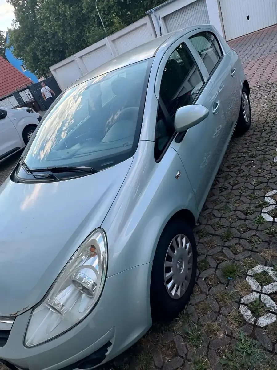 Gebraucht Opel Corsa 59 PS (43 kW) 2009 Silber Kleinwagen