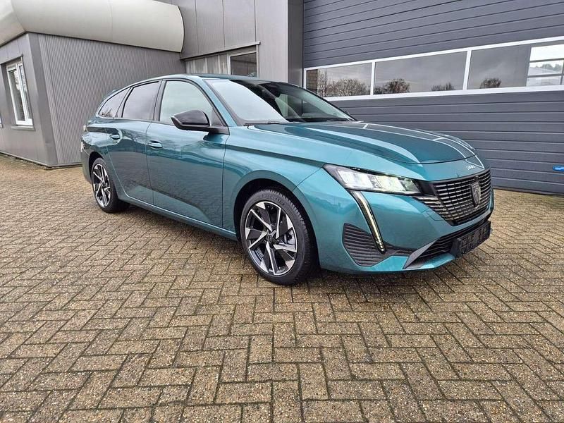 Neu Peugeot 308 SW Allure 144 PS (105 kW) 2026 Lagoa blau Kombi