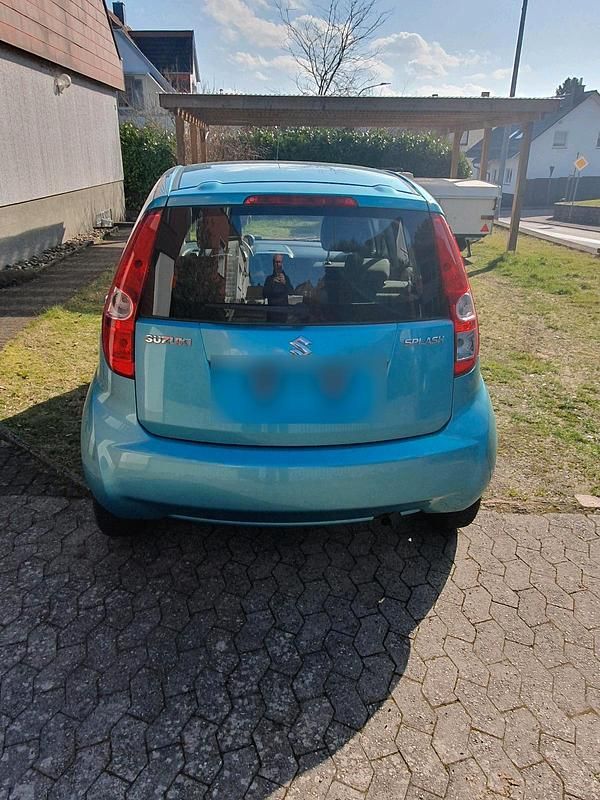 Gebraucht Suzuki Splash 86 PS (63 kW) 2009 Andere farben Kleinwagen