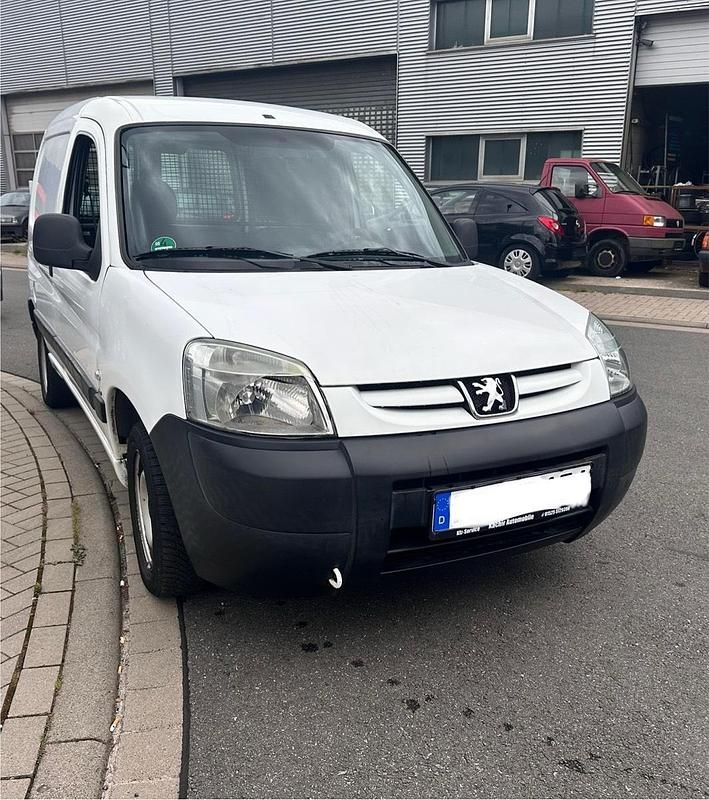 Weiß Gebraucht 2008 Peugeot Partner Van / Kleinbus | 2.200 € (Fairer Preis) - Bild 1/4