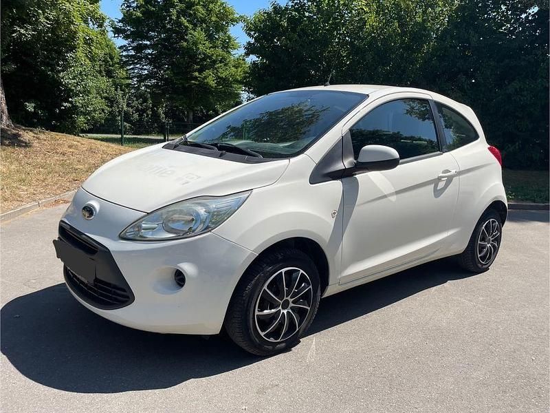 Weiß Gebraucht 2010 Ford Ka Trend Kleinwagen | 1.800 € (Guter Preis) - Bild 1/4