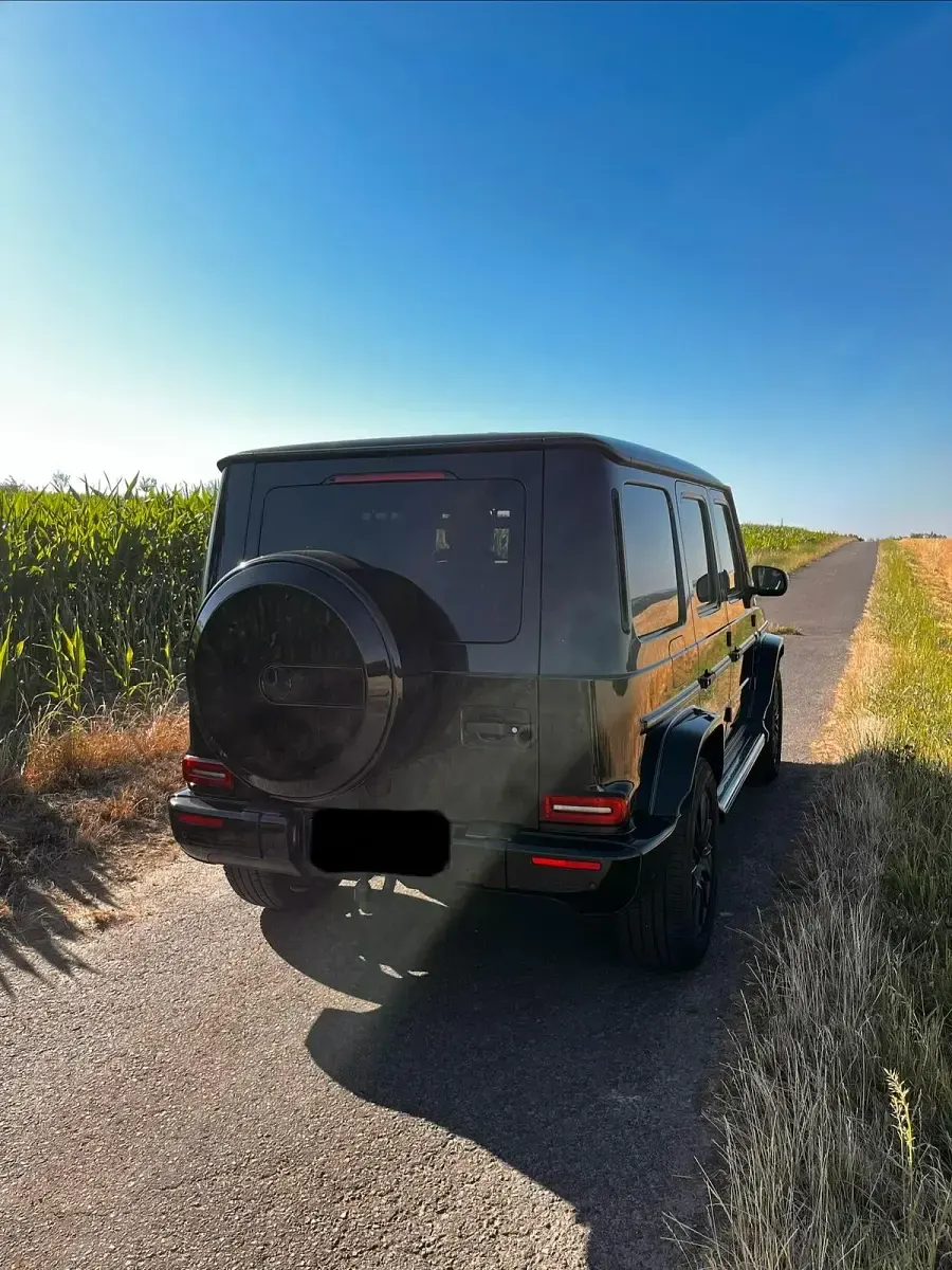 Gebraucht Mercedes G500 AMG 421 PS (309 kW) 2023 Schwarz SUV
