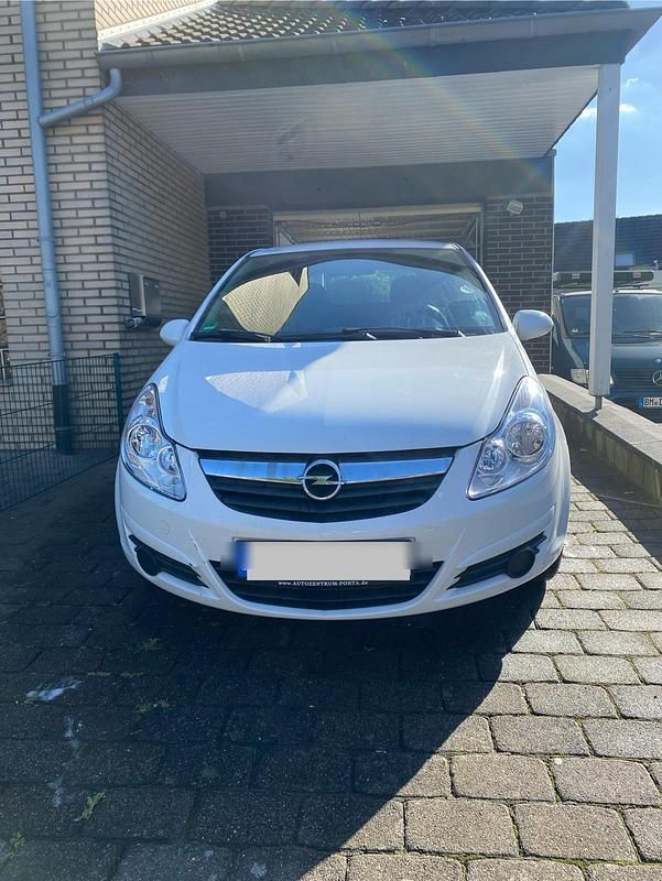 Weiß Gebraucht 2008 Opel Corsa Coupé | 1.400 € (Fairer Preis) - Bild 1/4