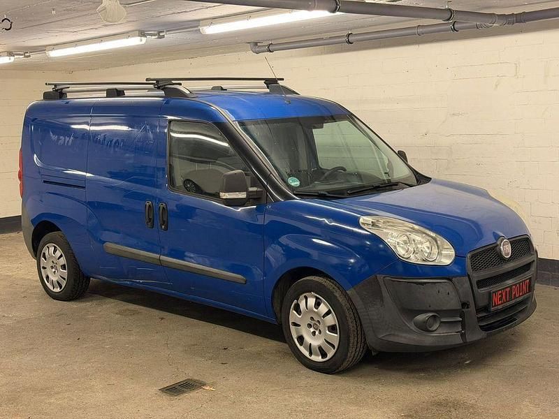 Gebraucht Fiat Doblò Basis 101 PS (74 kW) 2012 Blau Van / Kleinbus
