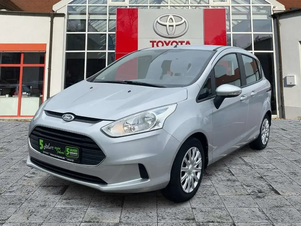 Gebraucht Ford B-MAX Trend 90 PS (66 kW) 2017 Polarsilber metallic Van / Kleinbus