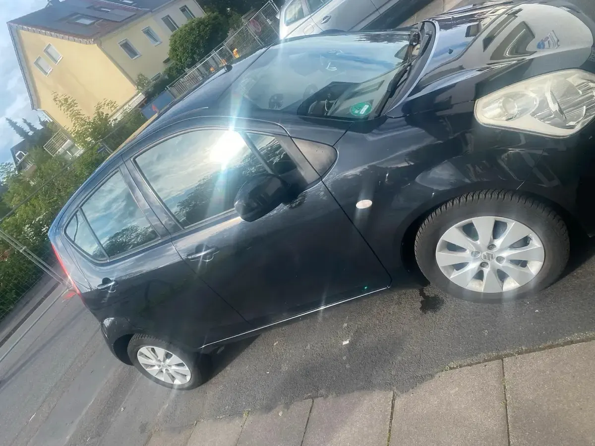Gebraucht Suzuki Splash 86 PS (63 kW) 2010 Schwarz Kleinwagen