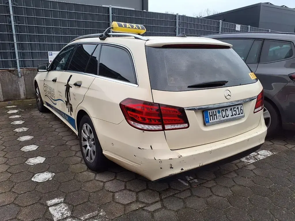 Gebraucht Mercedes E200 150 PS (110 kW) 2016 Limousine