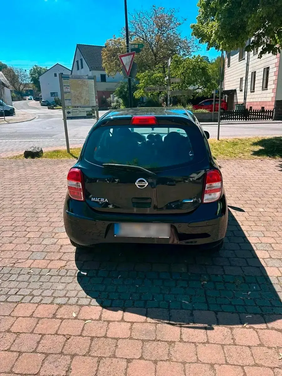Gebraucht Nissan Micra 80 PS (58 kW) 2011 Schwarz Kleinwagen