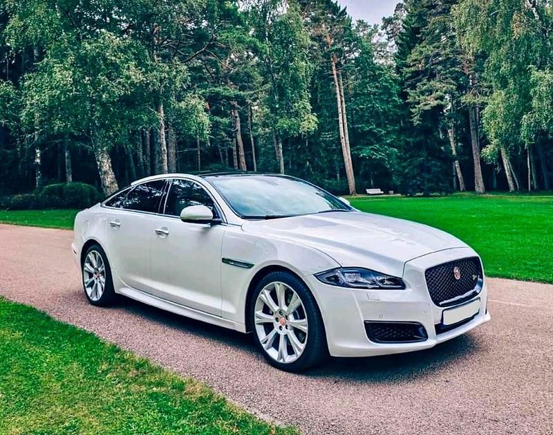 Weiß Gebraucht 2015 Jaguar XJ Limousine | 18.900 € (Fairer Preis) - Bild 1/4