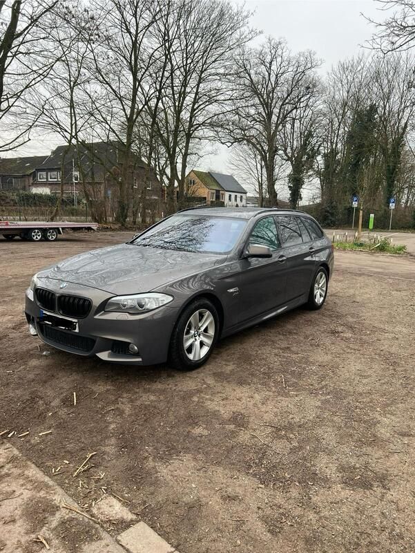 Braun Gebraucht 2012 BMW 530 M Performance Kombi | 13.000 € (Etwas zu teuer) - Bild 1/4