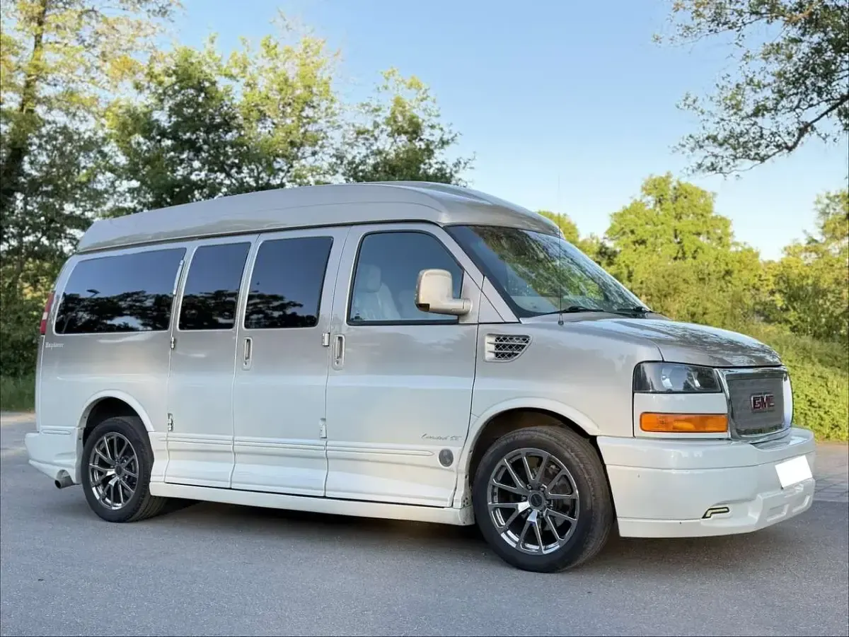 Gebraucht GMC Savana 314 PS (230 kW) 2012 Beige Van / Kleinbus