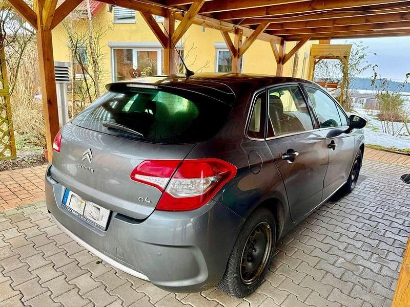 Gebraucht Citroën C4 SELECTION 120 PS (88 kW) 2013 Grau Limousine