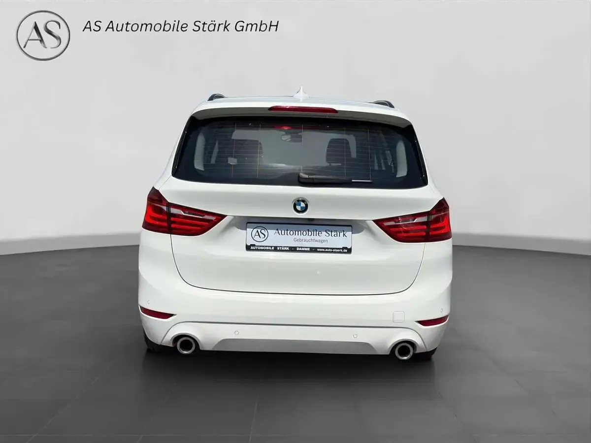 Gebraucht BMW 218 150 PS (110 kW) 2022 Alpinweiss iii Van / Kleinbus