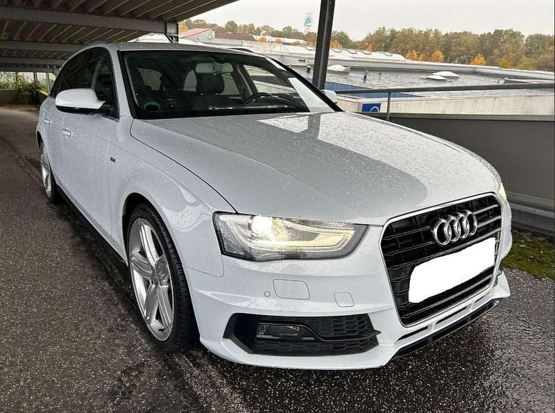 Grau Gebraucht 2015 Audi A4 Ambition Kombi | 9.500 € (Superpreis) - Bild 1/4
