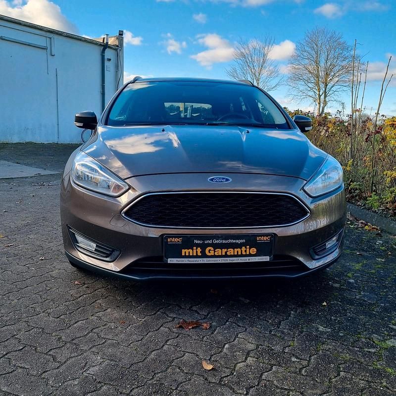 Gebraucht Ford Focus 120 PS (88 kW) 2016 Braun Kombi