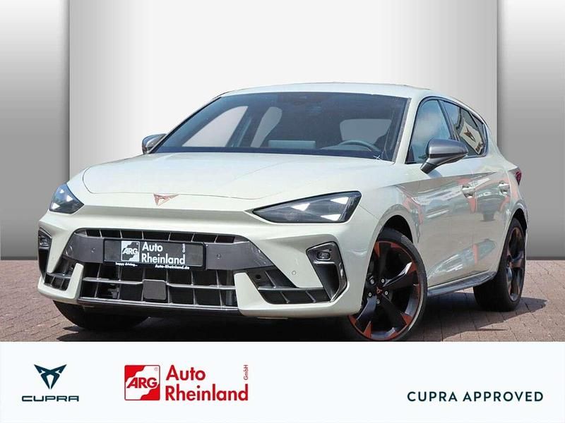 Hellgrau Gebraucht 2024 Cupra Leon Limousine | 31.441 € (Guter Preis) - Bild 1/4