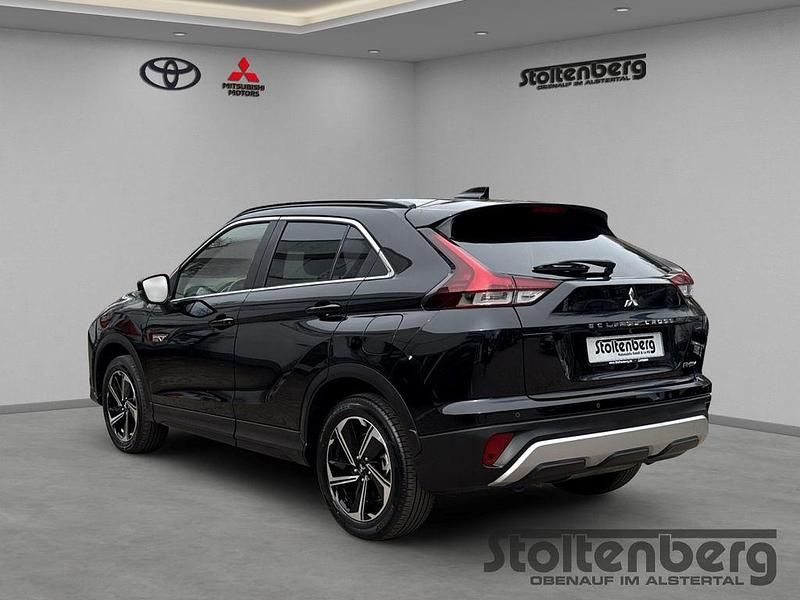 Gebraucht Mitsubishi Eclipse Cross Plus 188 PS (138 kW) 2022 Pantherschwarz (p) SUV