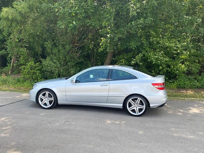 Gebraucht Mercedes CLC180 143 PS (105 kW) 2008 Silber Kleinwagen