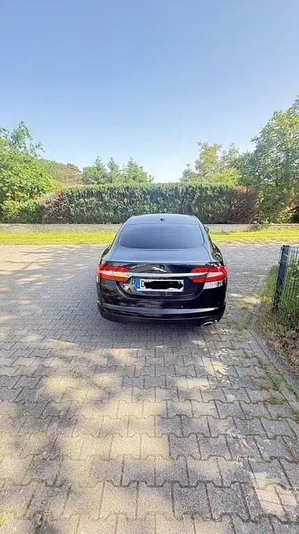 Gebraucht Jaguar XF 190 PS (139 kW) 2011 Schwarz Limousine