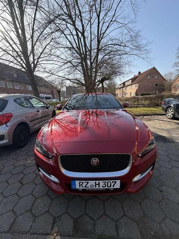 Gebraucht Jaguar XE R-Sport 179 PS (131 kW) 2016 Limousine