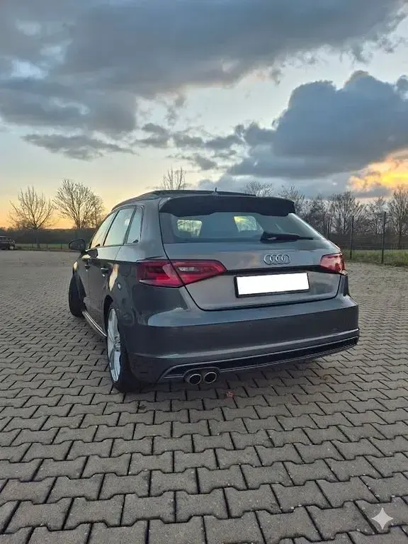 Gebraucht Audi A3 S-Line 150 PS (110 kW) 2013 Grau Limousine