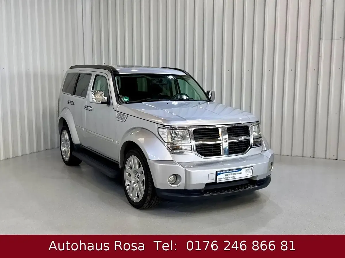 Używany Dodge Nitro 177 KM (130 kW) 2010 Srebrny SUV