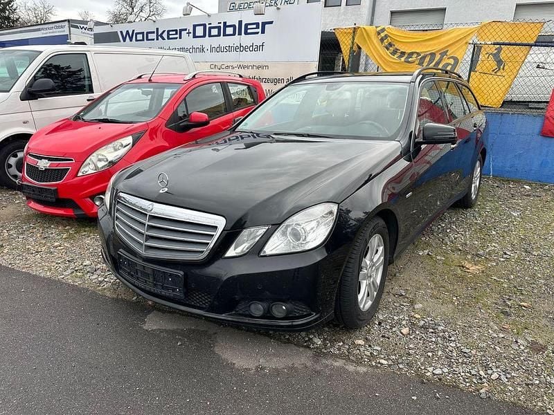 Gebraucht Mercedes E220 170 PS (125 kW) 2010 Schwarz Kombi