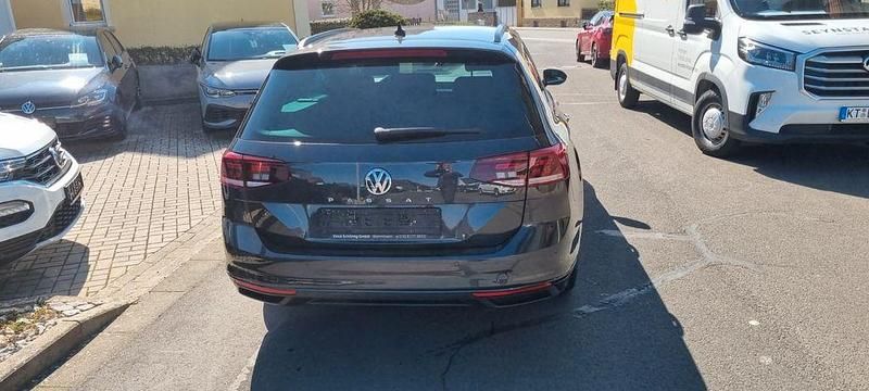 Gebraucht VW Passat Business 150 PS (110 kW) 2019 Mangangrau Kombi