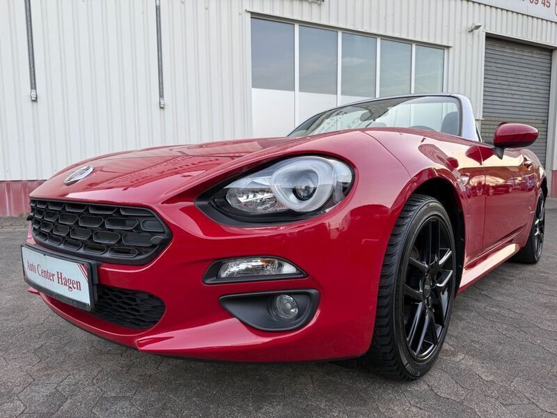 Rot Gebraucht 2017 Fiat 124 Spider Lusso Cabrio | 14.980 € (Superpreis) - Bild 1/4