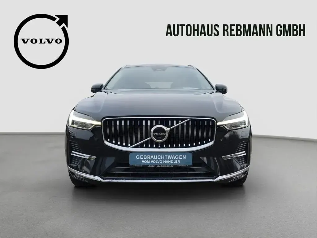 Gebraucht Volvo XC60 Ultimate 235 PS (172 kW) 2023 Onyx black / metallic SUV