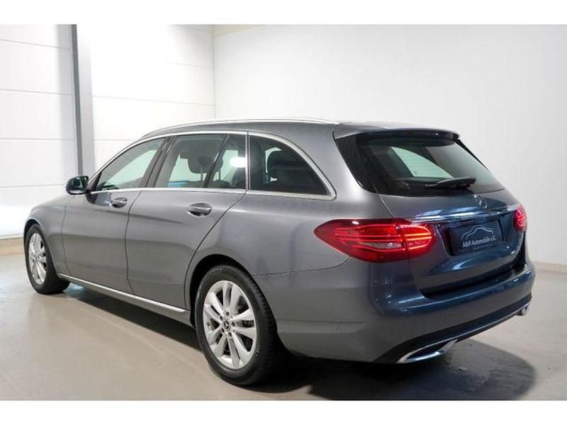 Gebraucht Mercedes C220 194 PS (142 kW) 2019 Selenitgrau (metallic) Kombi