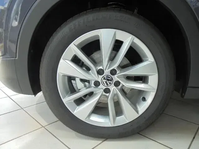 Neu VW T-Cross 116 PS (85 kW) 2026 Grau SUV