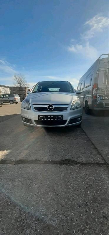 Silber Gebraucht 2007 Opel Zafira Van / Kleinbus | 2.999 € (Fairer Preis) - Bild 1/4