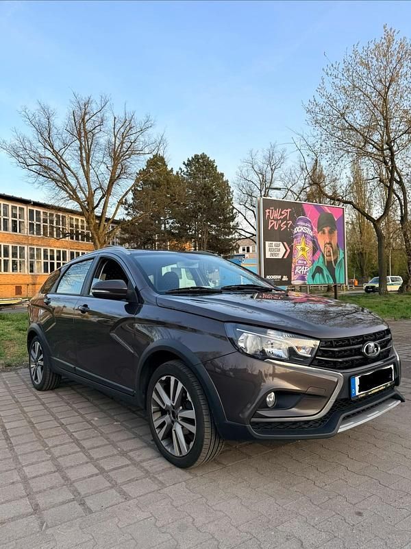 Second-hand Lada Vesta 106 CP (77 kW) 2018 Gri Break