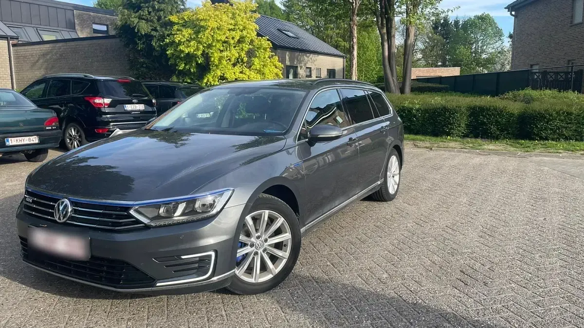 Gebraucht VW Passat 110 PS (80 kW) 2016 Limousine