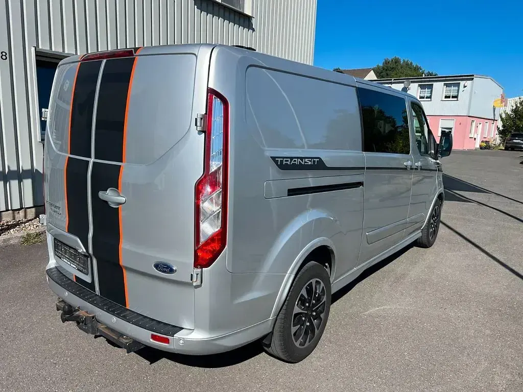 Gebraucht Ford Transit Custom Sport 170 PS (125 kW) 2022 Silber Van / Kleinbus