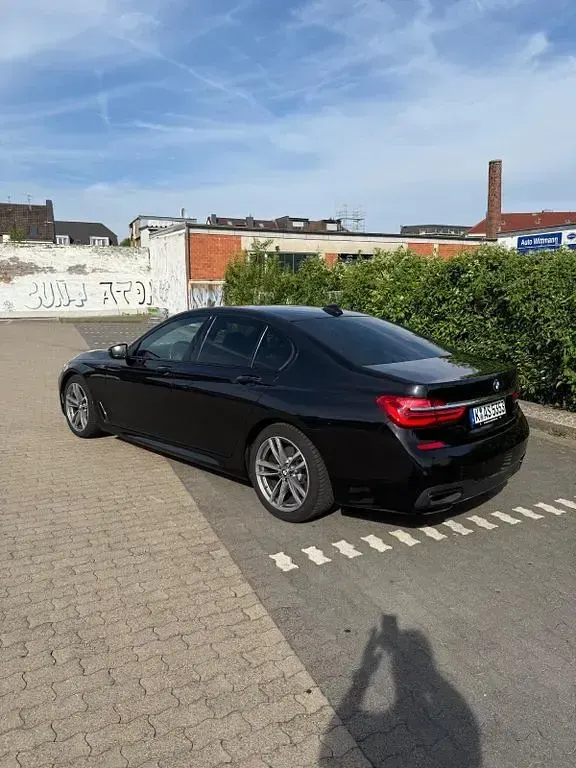 Gebraucht BMW 730 M Sport 265 PS (194 kW) 2016 Schwarz Limousine