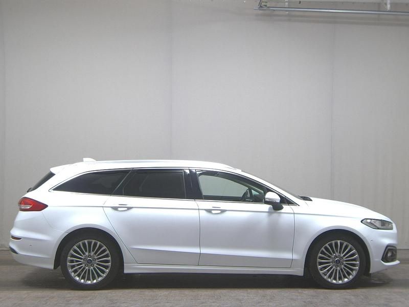 Gebraucht Ford Mondeo Titanium 150 PS (110 kW) 2022 Weiss Kombi