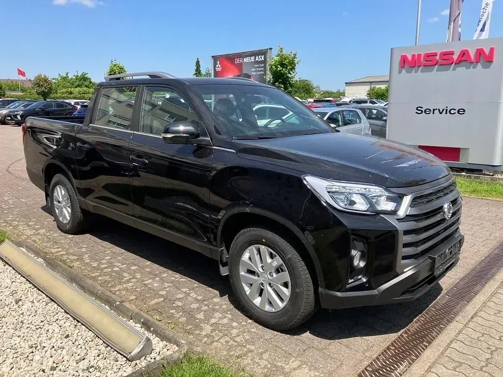 Gebraucht SsangYong Musso Quartz 203 PS (149 kW) 2023 Schwarz Pickup