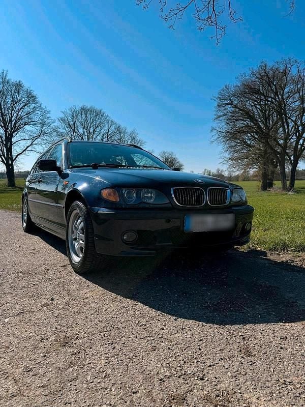 Gebraucht BMW 325 192 PS (141 kW) 2003 Blau Kombi