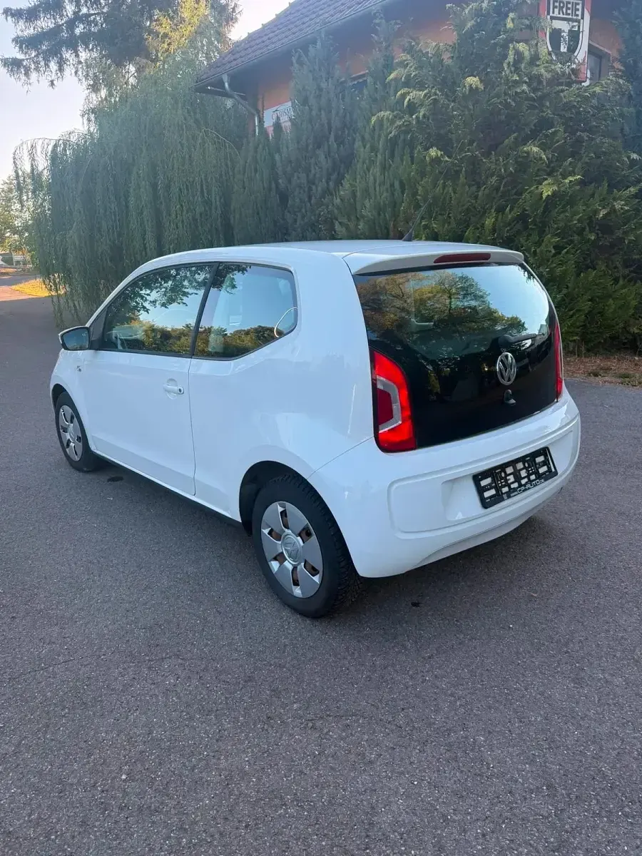 Gebraucht VW up! 60 PS (44 kW) 2012 Weiß Kleinwagen