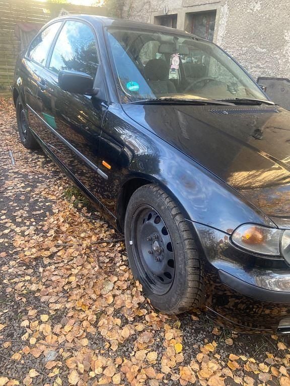 Gebraucht BMW 318 150 PS (110 kW) 2003 Schwarz Kleinwagen